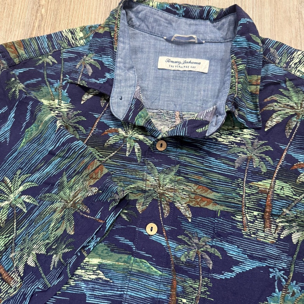 Tommy Bahama Mens XLT Veracruz Cay Palm Tree Pattern Shirt Blue
